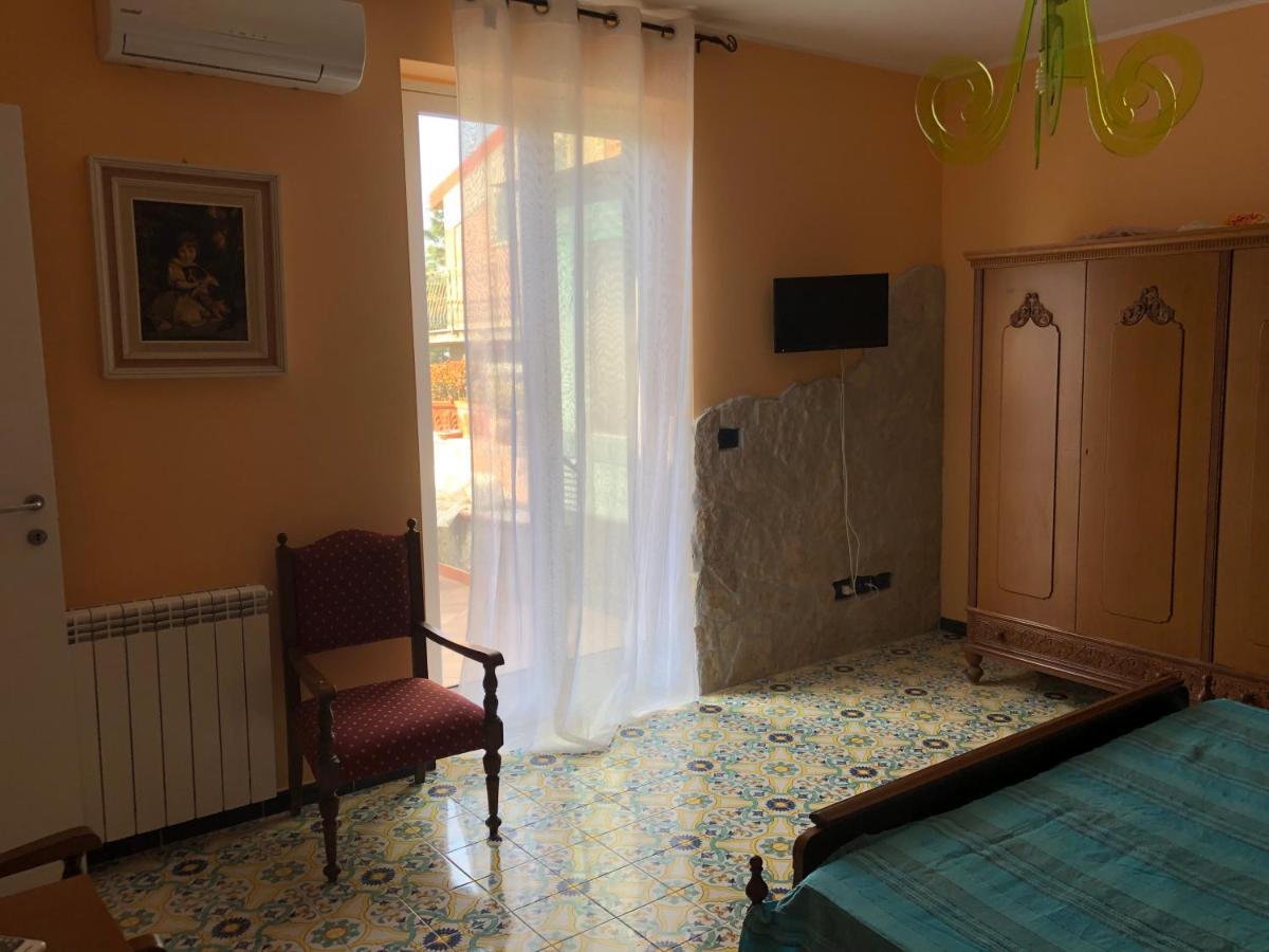 פאטי B&B Villa Zia Febronia מראה חיצוני תמונה