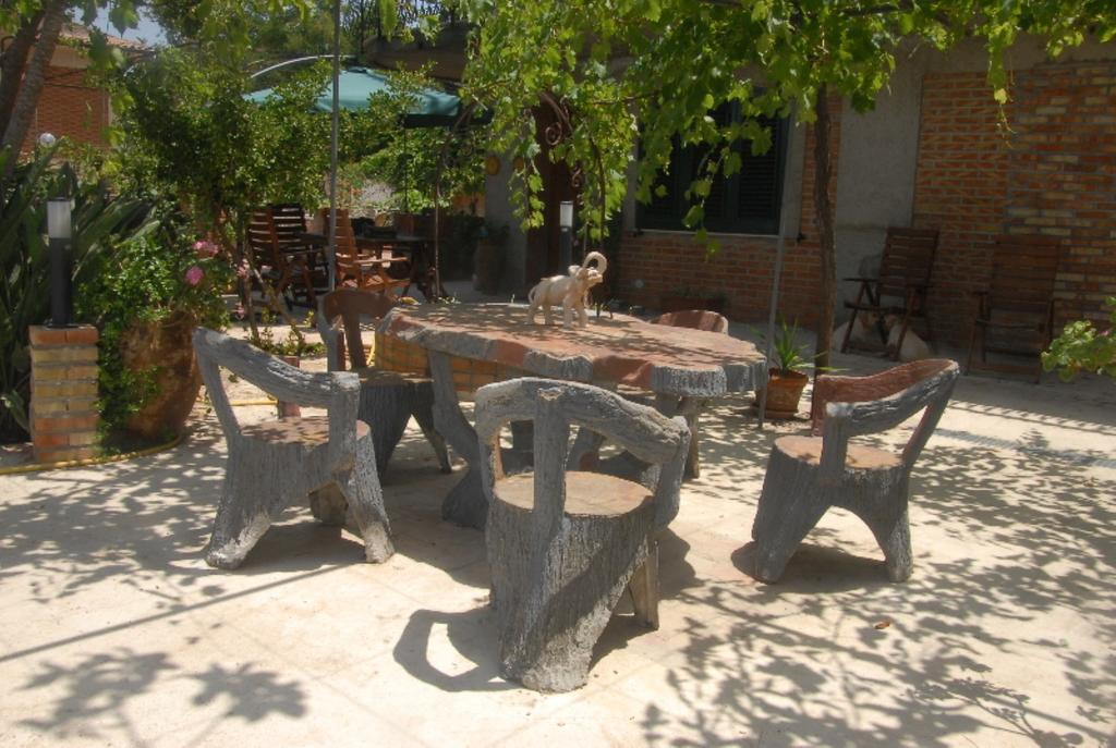 פאטי B&B Villa Zia Febronia מראה חיצוני תמונה