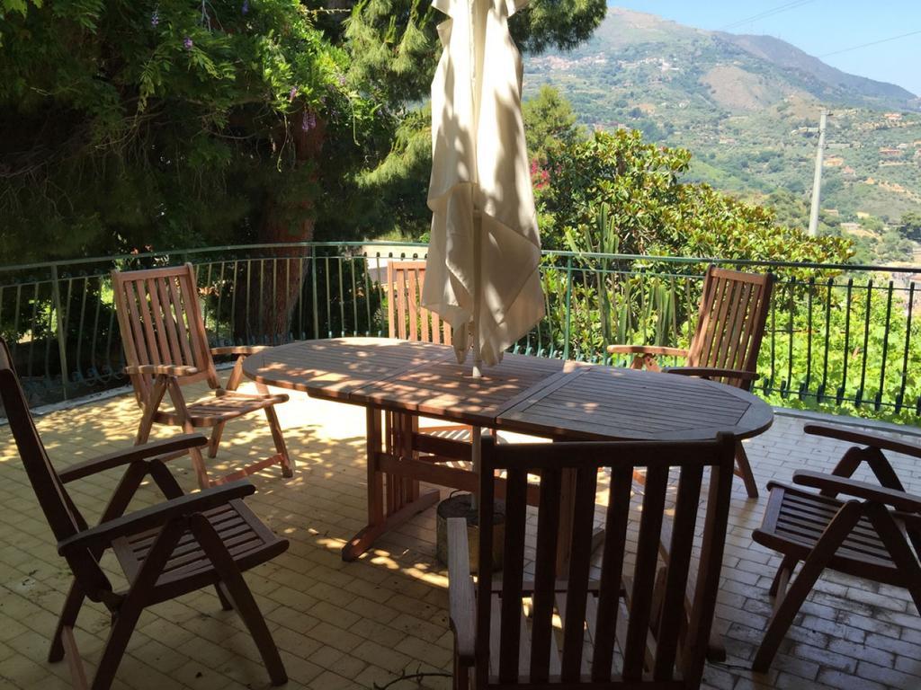 פאטי B&B Villa Zia Febronia מראה חיצוני תמונה